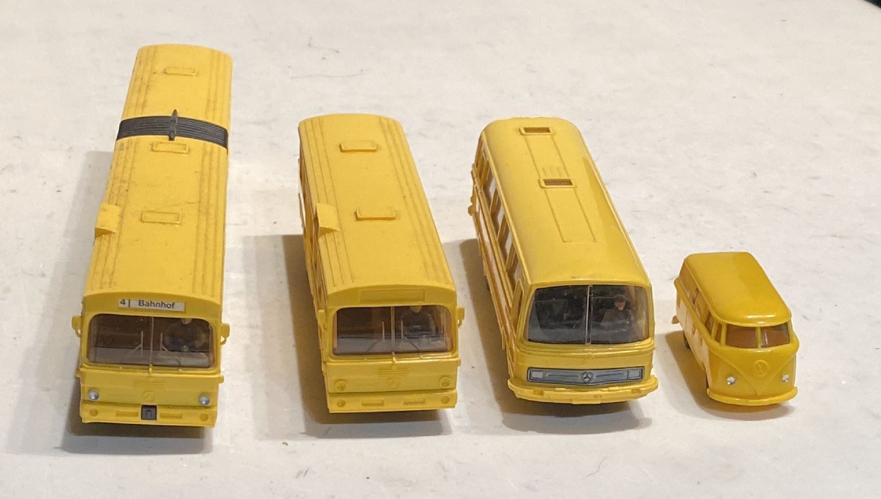 Wiking Kit di modellismo & Modellini statici: Wiking (D) 4 x Bus PTT – Usato da Sonceboz-Sombeval venduto da Decolove 4