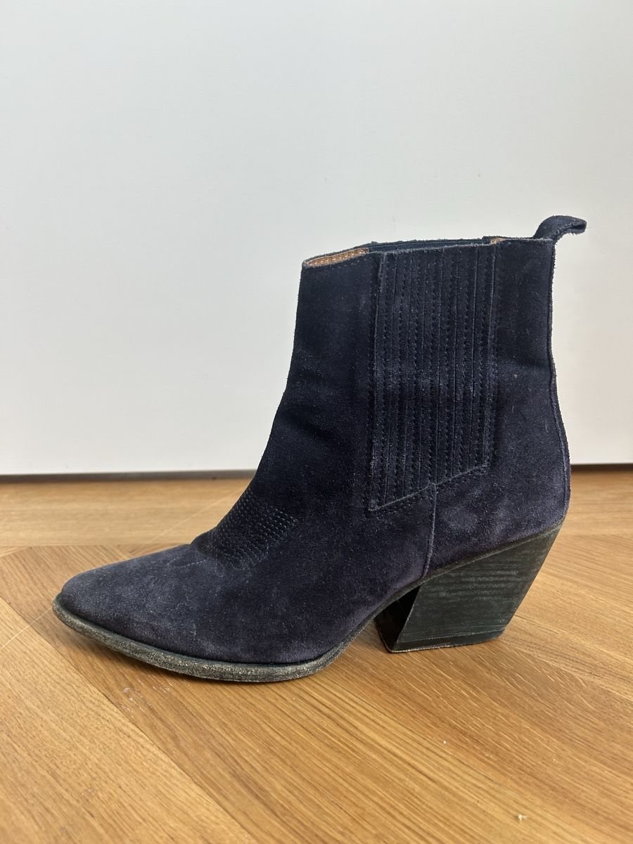 Scarpe da donna: Stylish navy blue Suede Ankle Boots – Usato da Zürich venduto da pdi_kr7j 2