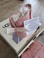 Ugg Stiefel boots baby mädchen size 4 12-18 Monaten M