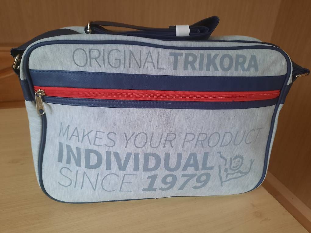 Borse: Coole Tasche – Nuovo (secondo la descrizione) da Unteriberg venduto da woe_yby8 3