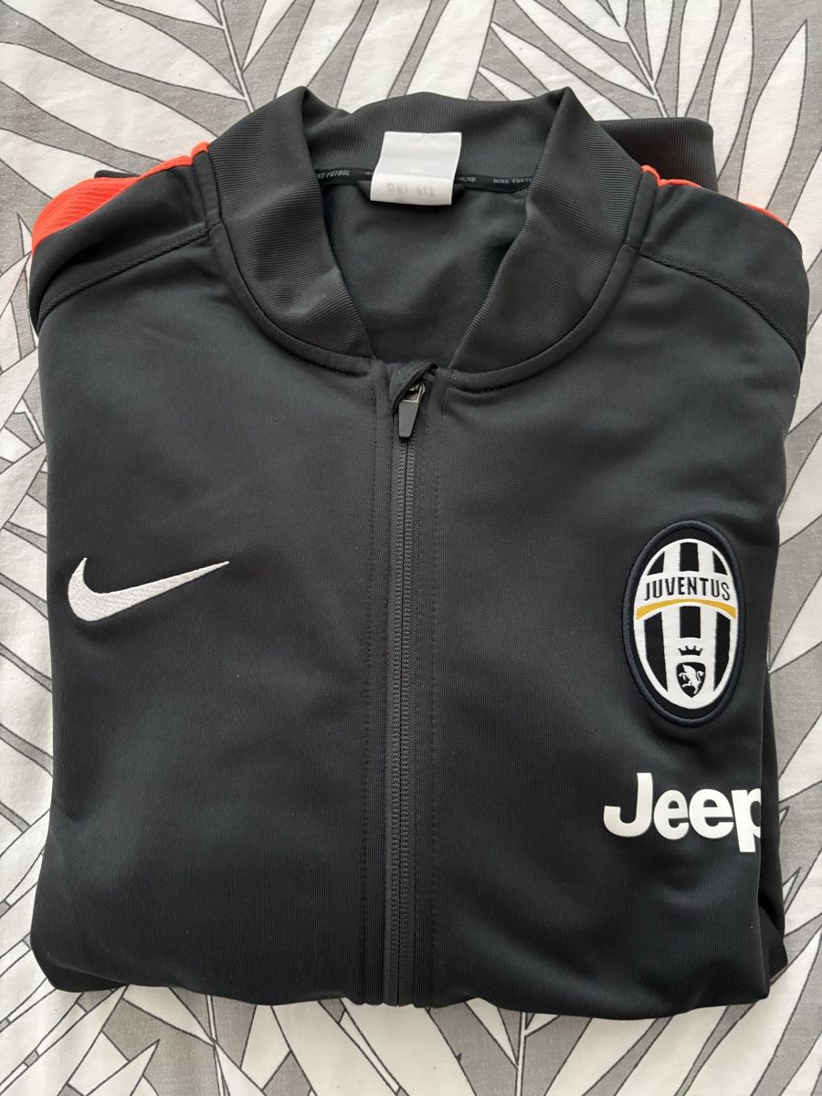 Nike Jumpsuits: Tuta Nike Juventus – Gebraucht aus Lausen von mar_2krj