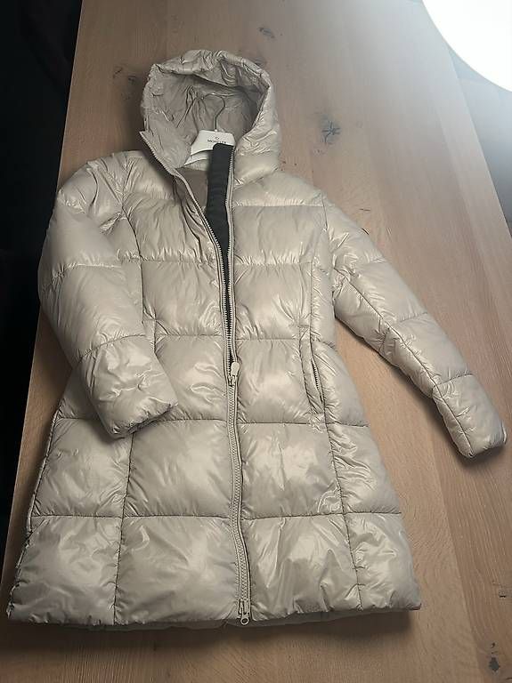 Giacche: WINTERJACKE SAVE THE DUCK – Usato da Niederhelfenschwil venduto da Mileko