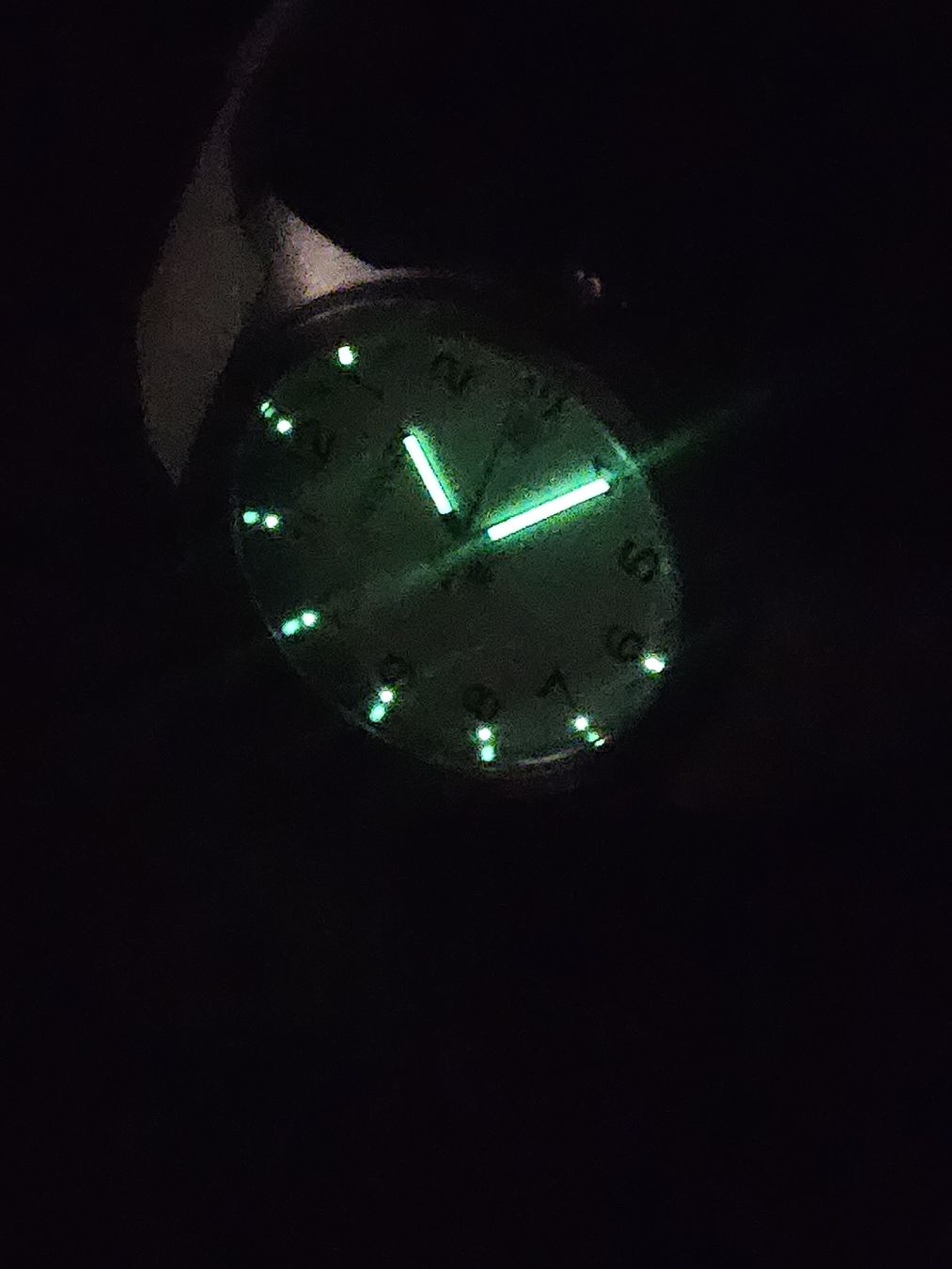 Wenger Uhren: Wenger Herrenuhr 41mm – Gebraucht aus Flamatt von pie_f9zm 8