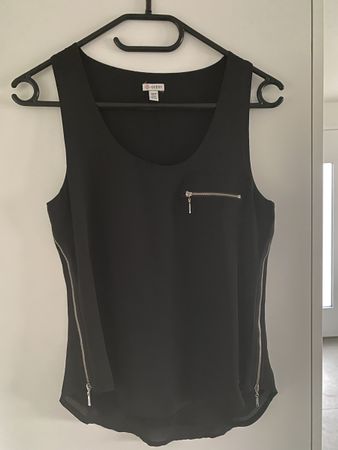 schwarzes Top Guess