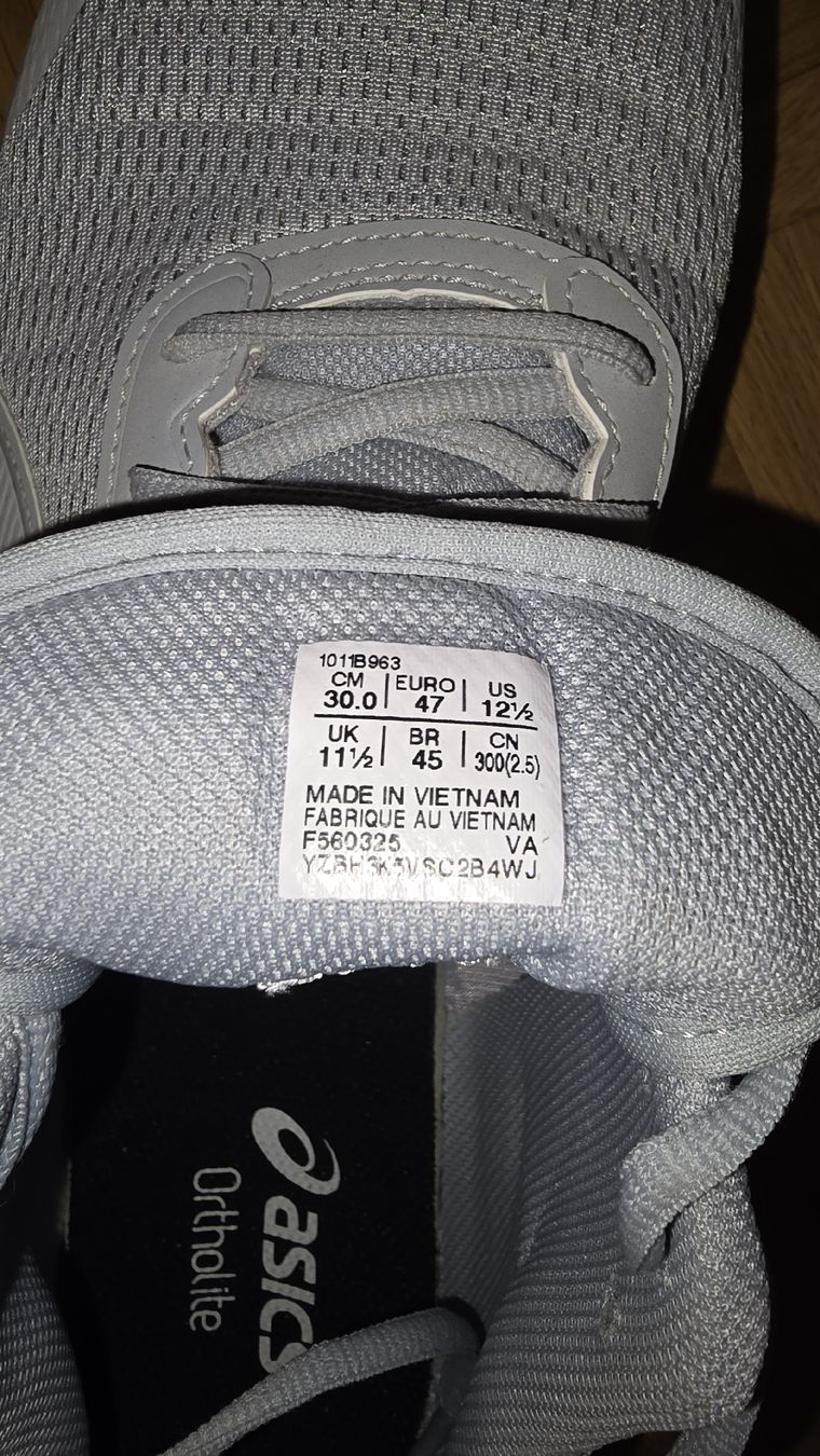 Asics Scarpe da uomo: Asics Laufschuhe grau Grösse 47 – Nuovo (secondo la descrizione) da Zürich venduto da rolf290 1
