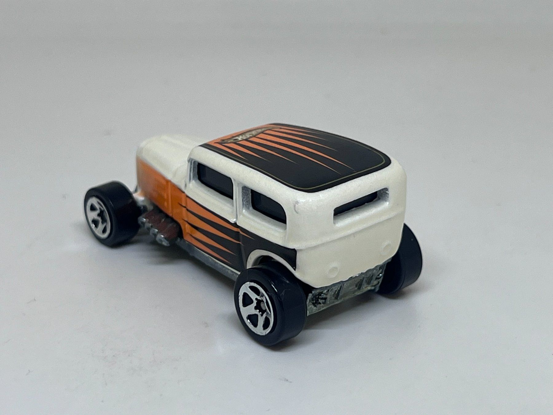 Hot Wheels Modellini d'auto: Hot Wheels Midnight Otto #50 – Usato da Wildegg venduto da LaaBoutique 2