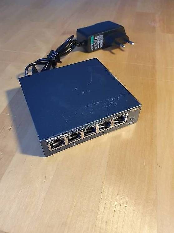 Hubs & Switches: Tp-link Switch – D'occasion à Kriens par vaquero26