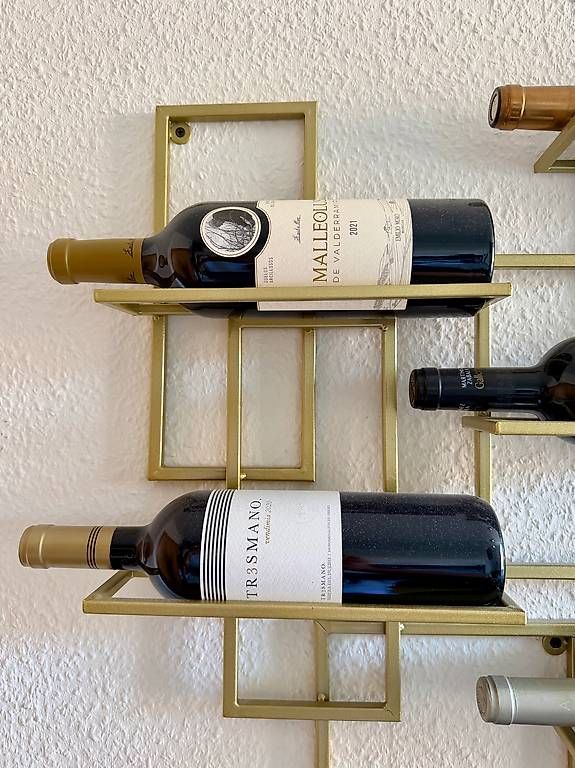 Scaffali: Support mural pour bouteilles | Wall-mounted bottle rack – Usato da Carouge GE venduto da mma_7n9b 2