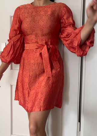Designer Seidenkleid Ha Linh Thu (Vietnam)