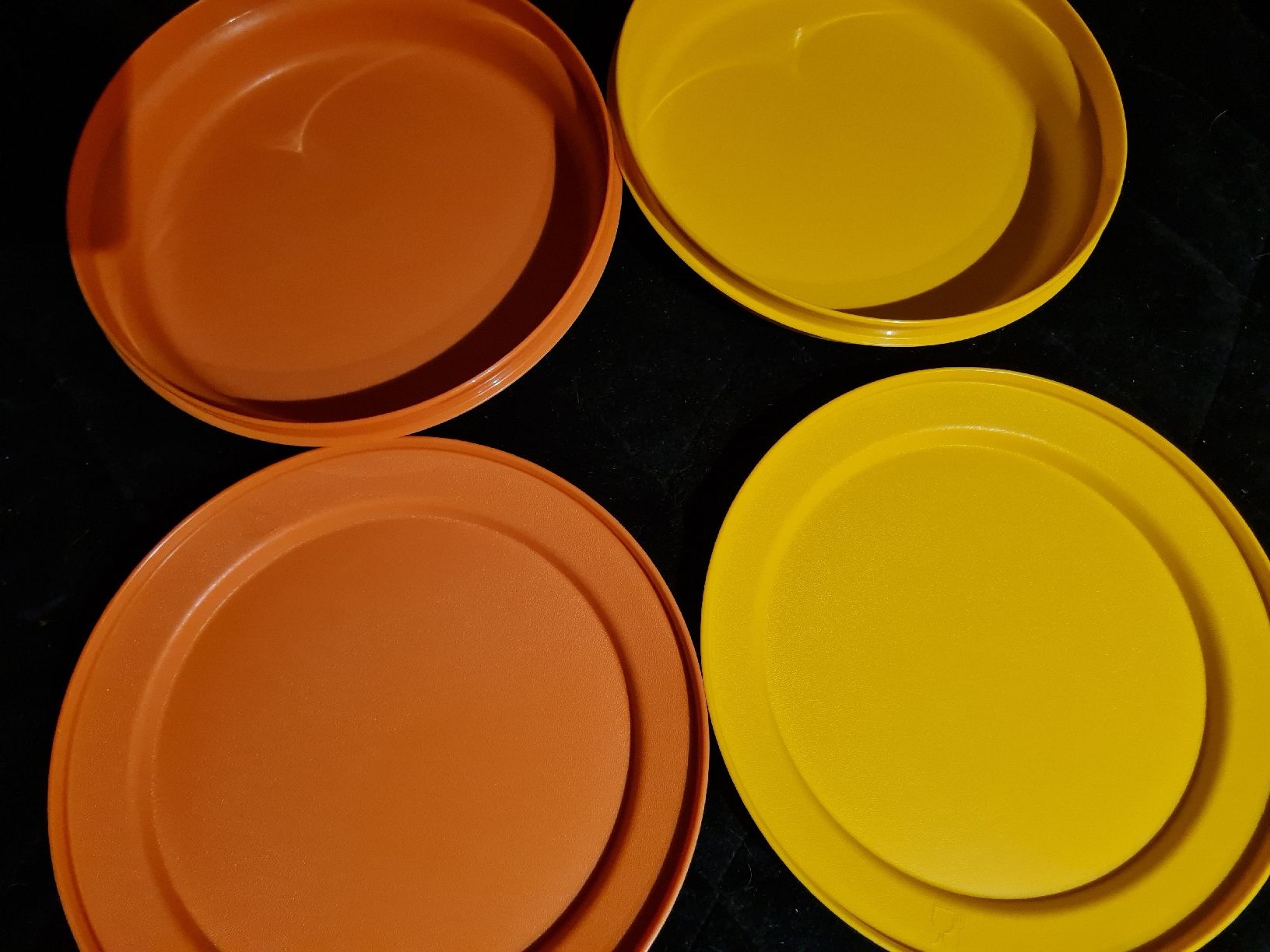 Tupperware Contenitori & Simili: Original 2Tupperware Aufbewahrungsbehälter Orange - Gelblich – Nuovo (secondo la descrizione) da Münsingen venduto da Cuci31 2