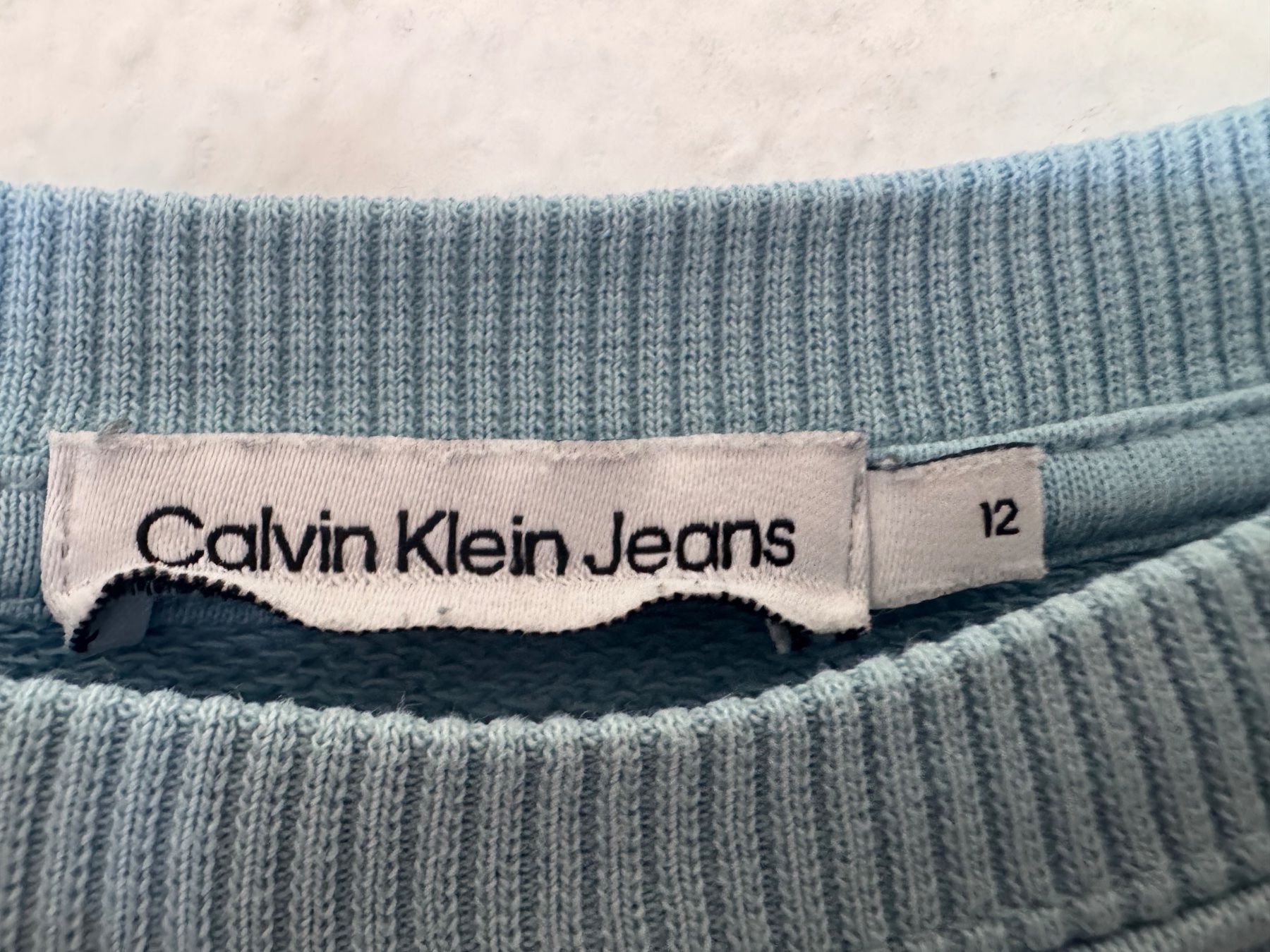Pulls et sweat-shirts: Pull Calvin Klein bleu clair 12 ans – D'occasion à Chatelaine par lae_7h8n 3