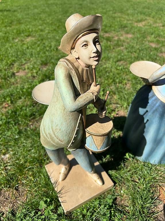 Statuette: zwei Figuren Herzenhalter – Usato da Luzern venduto da lou4444 1