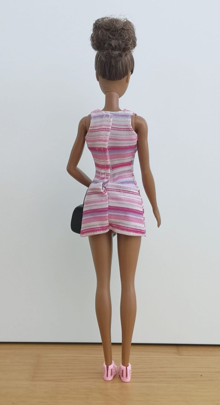 Bambole: Schöne Barbie inklusive Outfit – Usato da Niederbipp venduto da lau_bm67 1