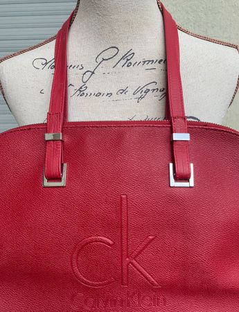 Superbe sac à main CALVIN KLEIN JEANS cuir végan
