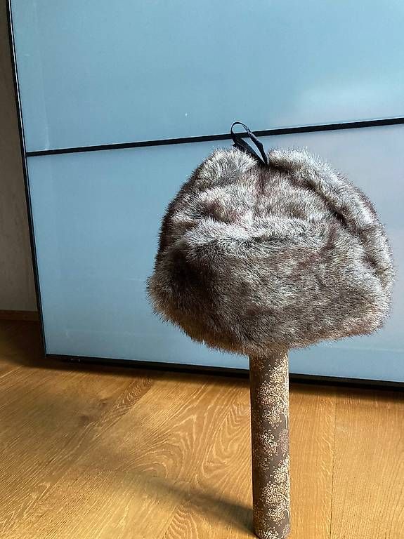 Chapeaux, bonnets & casquettes: Trappermütze aus synthetischem Material – D'occasion à Kilchberg ZH par ogi.cengel 2