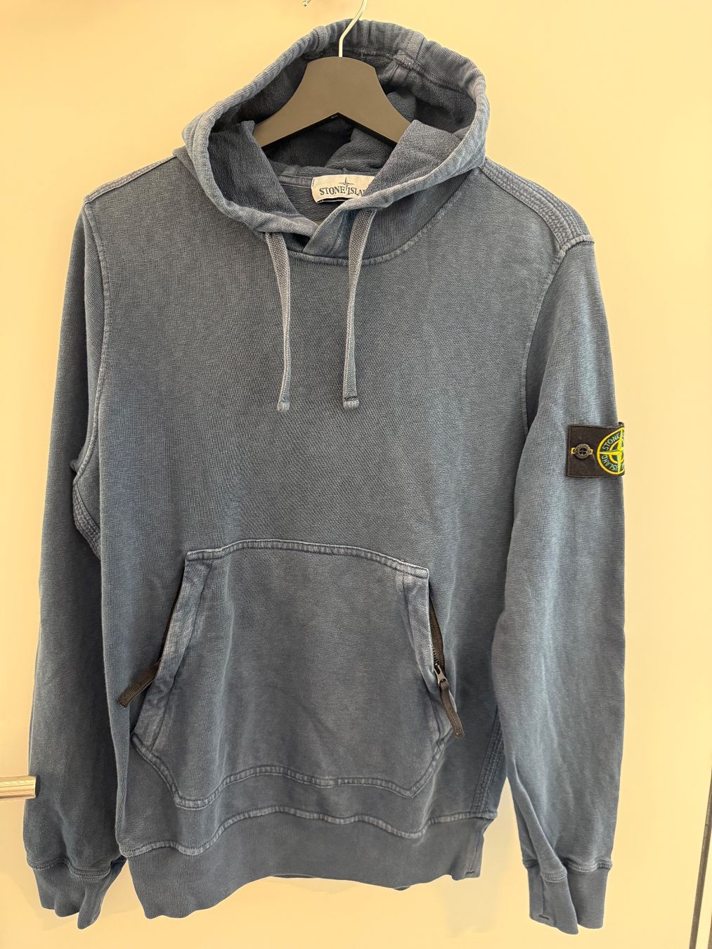 Stone Island Maglioni & Felpe: Stone Island Pullover Grösse S blaugrau guter Zustand – Usato da Illnau venduto da Bigmama14