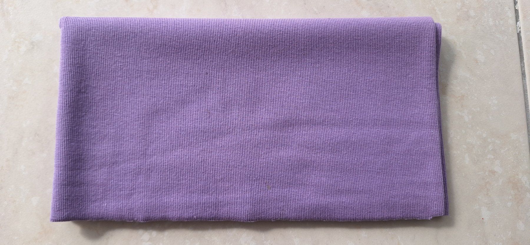 Tessuti: Bündchen Tricot Stoff lila – Nuovo e nell'imballaggio originale da Flawil venduto da Seestern5