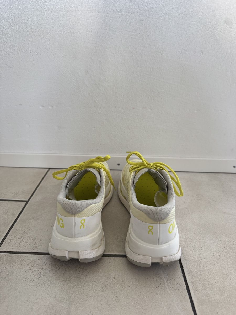 On Scarpe da uomo: On Running On Cloudultra 3, Grösse 42.5 – Nuovo (secondo la descrizione) da Teufen AR venduto da chi_h55m 2