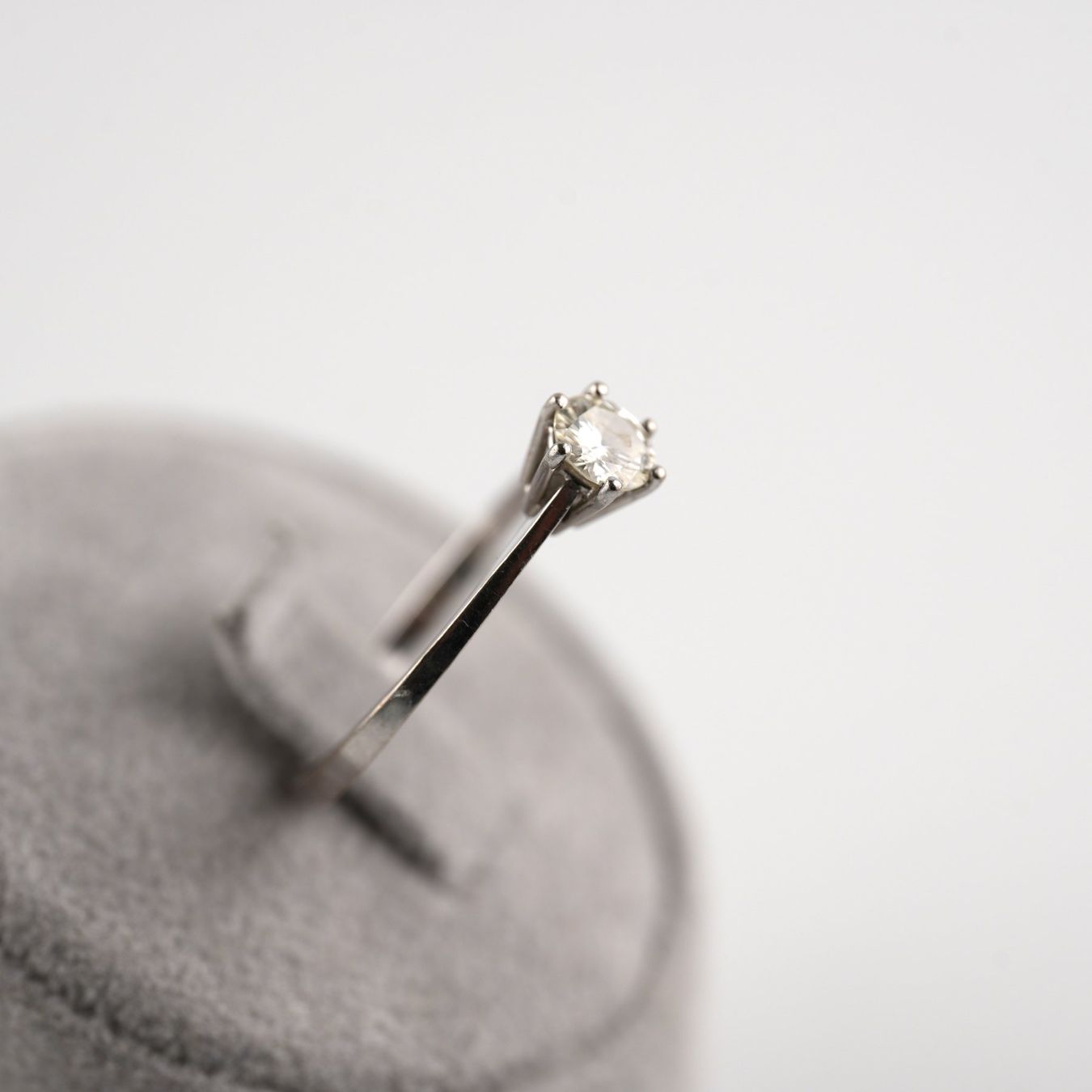 Anelli: Solitärring Weissgold 18K – Usato da Basel venduto da Vip24 1