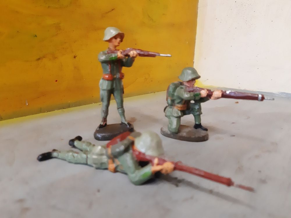 Carabiniers suisses Elastolin 1