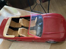 Voiture Barbie décapotable mustang