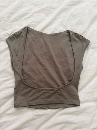 Sommerliches Top mit rückenfreiem Ausschnitt, Gr. S