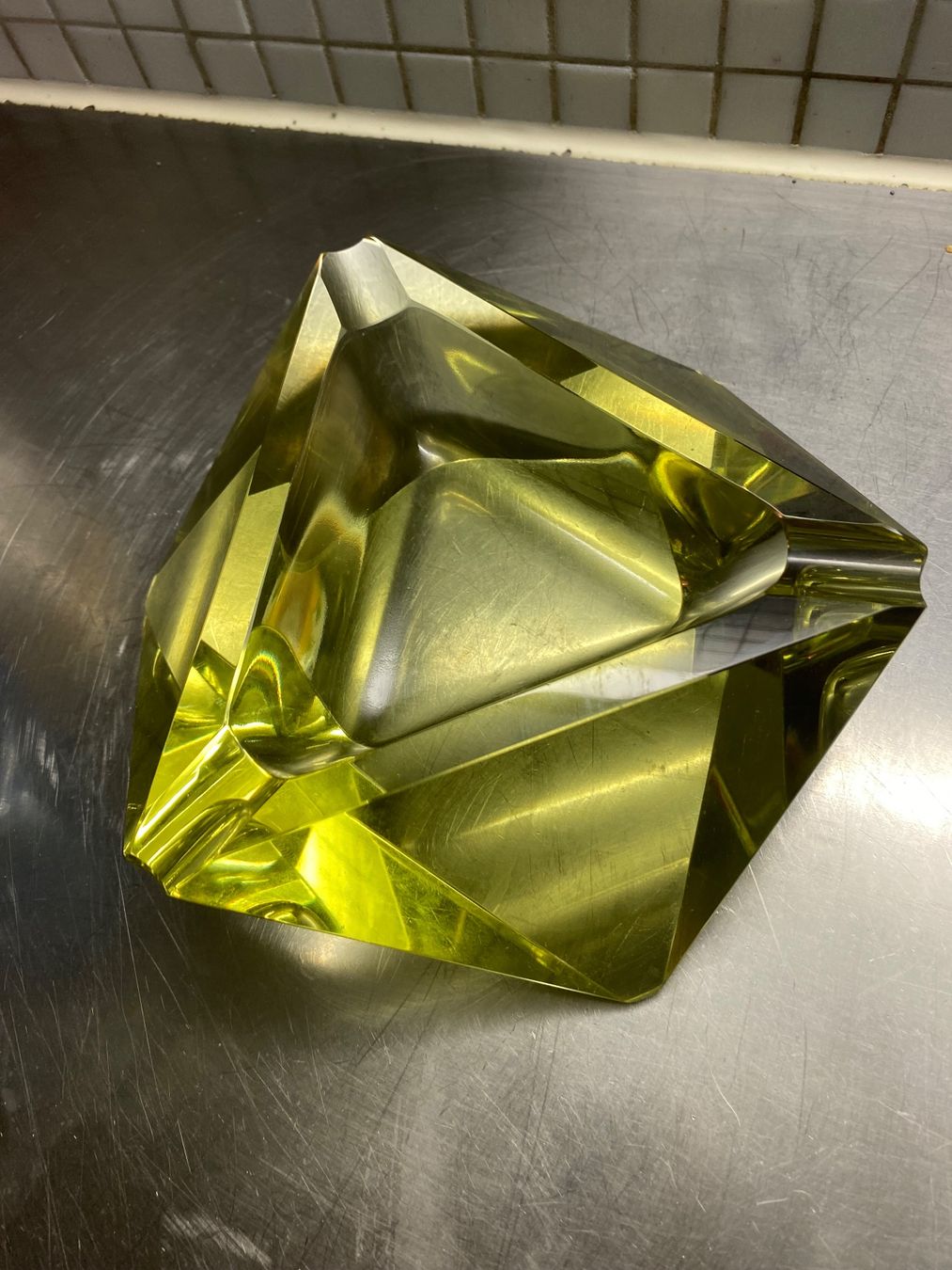 Aschenbecher: aschenbecher Czech Glas Schlevogt Ingrid  Jablonec - 1939 – Gebraucht aus Solothurn von BORGHAGEN 2