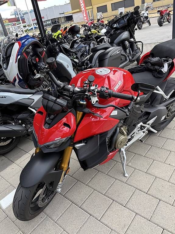 Strasse: Ducati Streetfighter V4s – Gebraucht aus Lupsingen von gogi04 1
