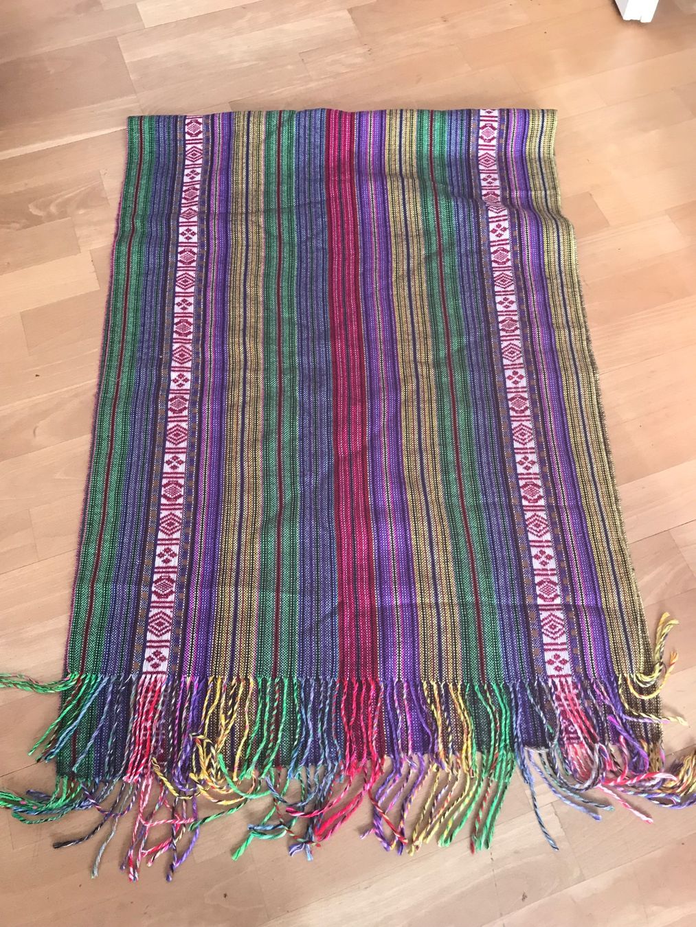 Foulards & écharpes: bunter Schal oder Tuch – D'occasion à Dietlikon par estrella-stern