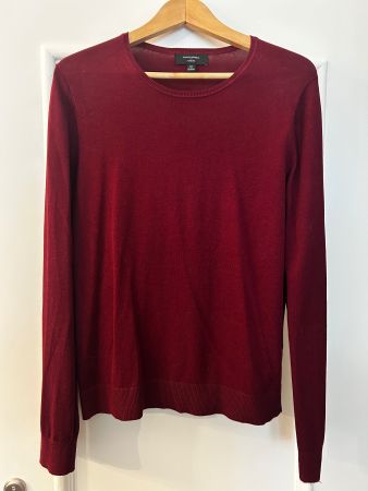 Banana Republic Pullover: Gr. M, weinrot (neuwertig)