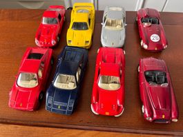 8 Ferrari Vitrinenmodell Shell Collezione v. Maisto ohne OVP
