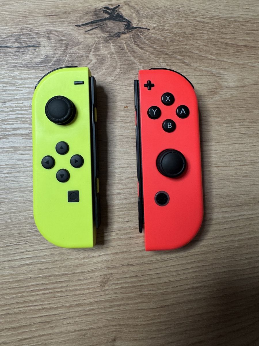 Nintendo Console: Nintendo Switch Bundle - Konsole, Dock, Controller🎮🕹️  – Usato da Biberist venduto da etesummer 1