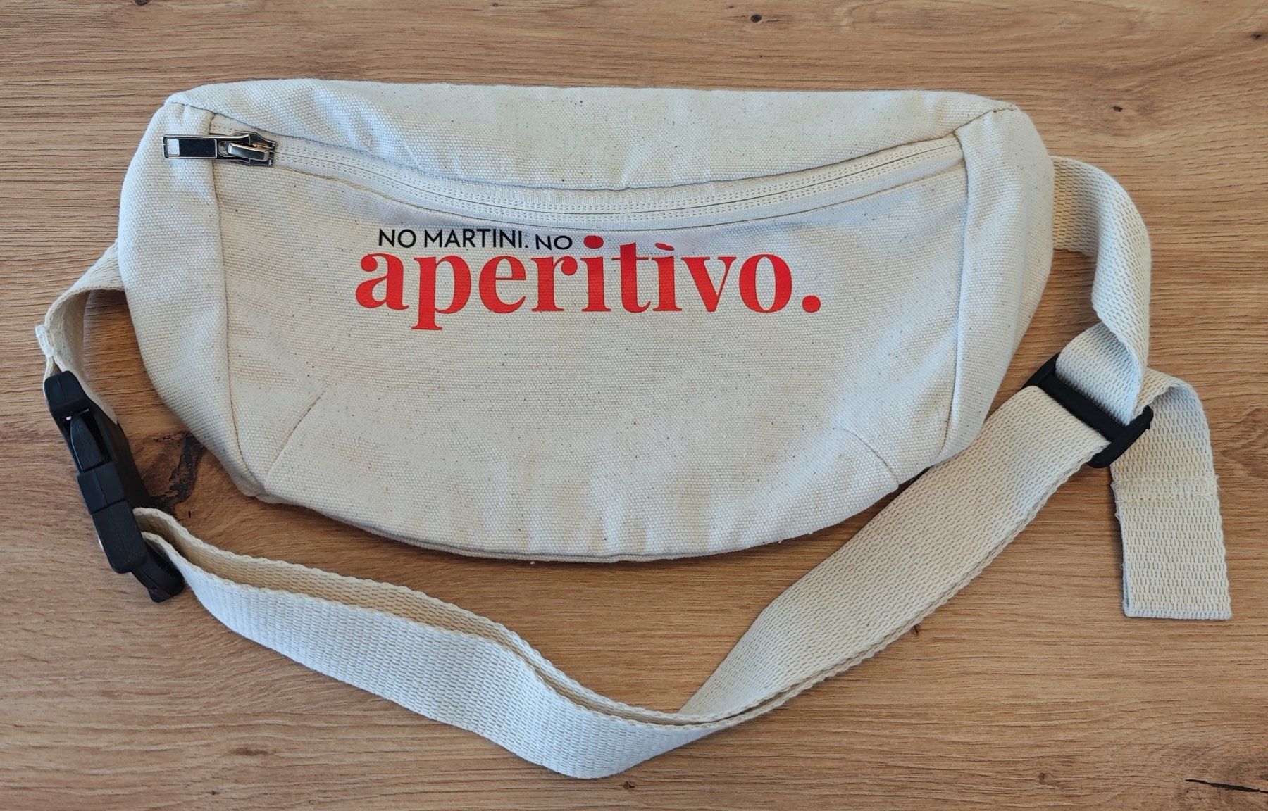 Martini Borse: MARTINI Bauchtasche - NO MARTINI. NO aperitivo – Nuovo (secondo la descrizione) da Fislisbach venduto da GenerousClub