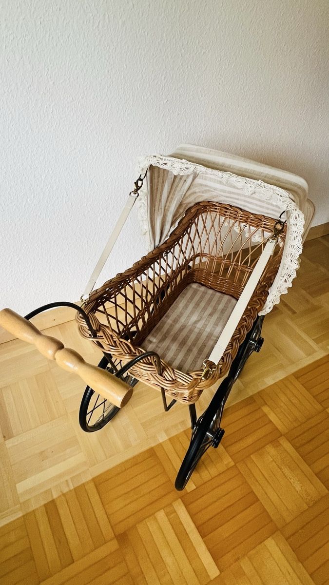 Puppenwagen: Antiker Puppenwagen – Gebraucht aus Röschenz von tan_xlt9 1