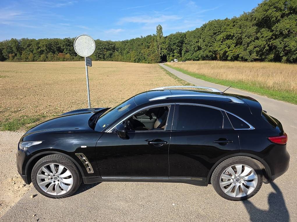 Autos: Infiniti FX30dS – Gebraucht aus Genève von oli_v9mp