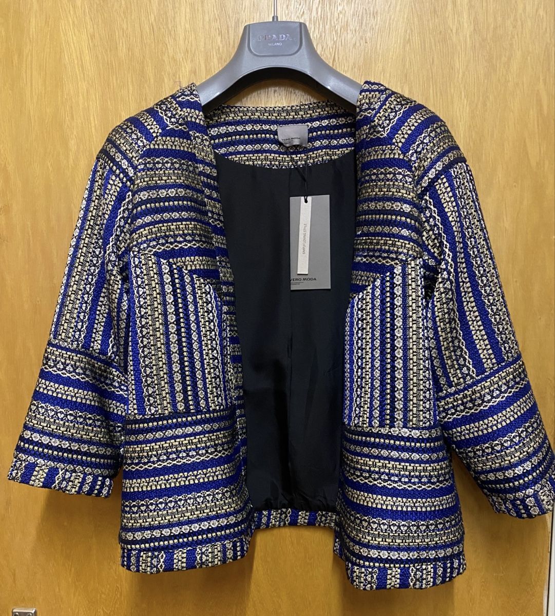 Vero Moda Giacche: VERO MODA Blazer, blau-gold gemustert, neuwertig – Nuovo e nell'imballaggio originale da Füllinsdorf venduto da hl.99