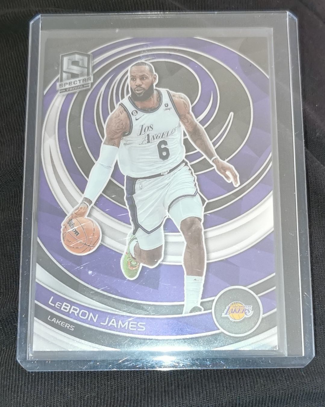 Panini Sammelbilder & Trading cards: LeBron James 2022-23 Panini Spectra #79 – Gebraucht aus Ostermundigen von DaCards