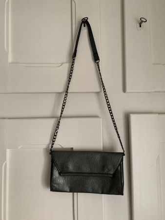 ZARA - Umhängetasche Clutch grau-silbern