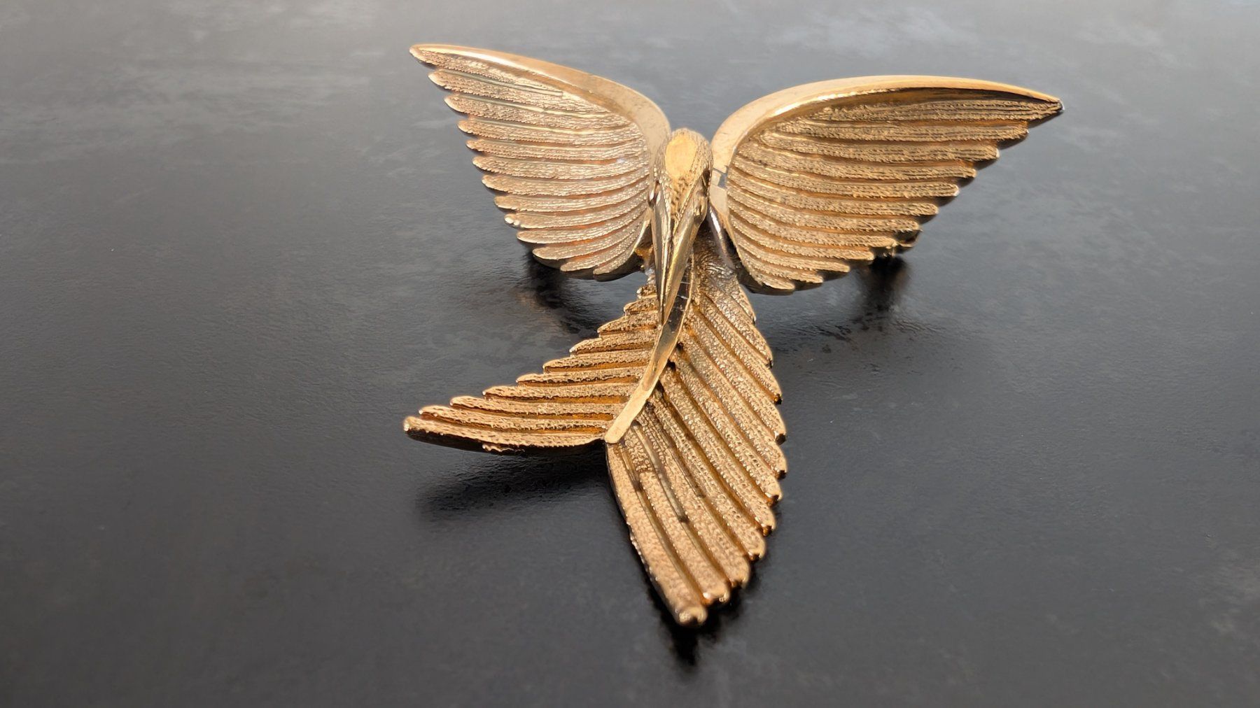 Broches & Aiguilles: Brosche Vogel goldfarben strukturiert – D'occasion à Egg b. Zürich par leroy711 2