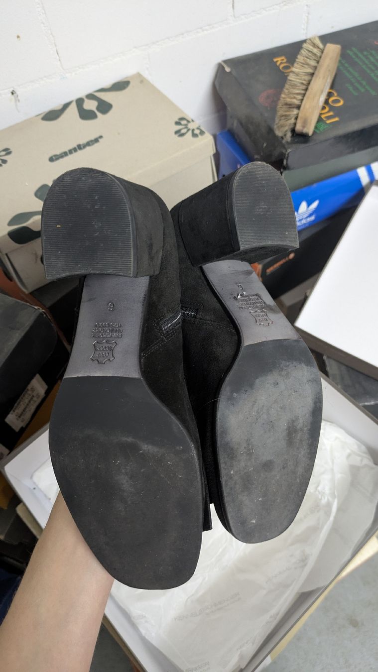 Scarpe da donna: schwarze Stiefeletten – Usato da Morgarten venduto da rra_jvw7 2