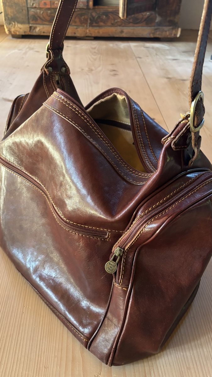 Taschen: Handgefertigte Ledertasche – Gebraucht aus Nussbaumen AG von Anziska 5