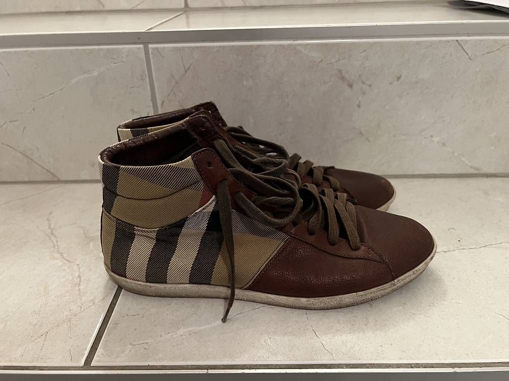 Scarpe da uomo: Burberry Lederschuhe – Usato da Bretzwil venduto da .Schoggi.