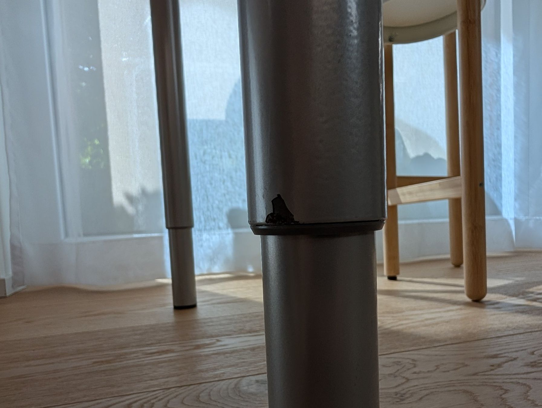 Ikea Scrivanie: Schreibtisch Massivholz Eiche – Usato da Zürich venduto da chr_hwm7 5