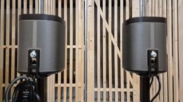 Sonos Play 1 mit Ständer