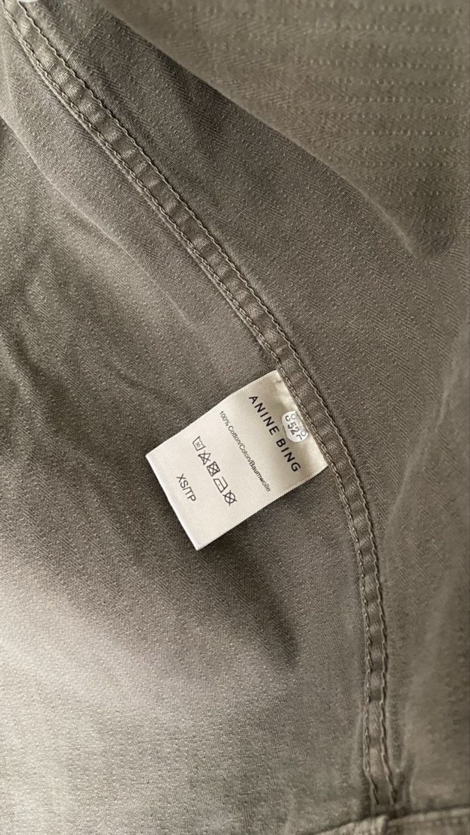 Anine Bing Jacken: Anine Bing Jacke – Gebraucht aus Winterthur von a.nemes 2