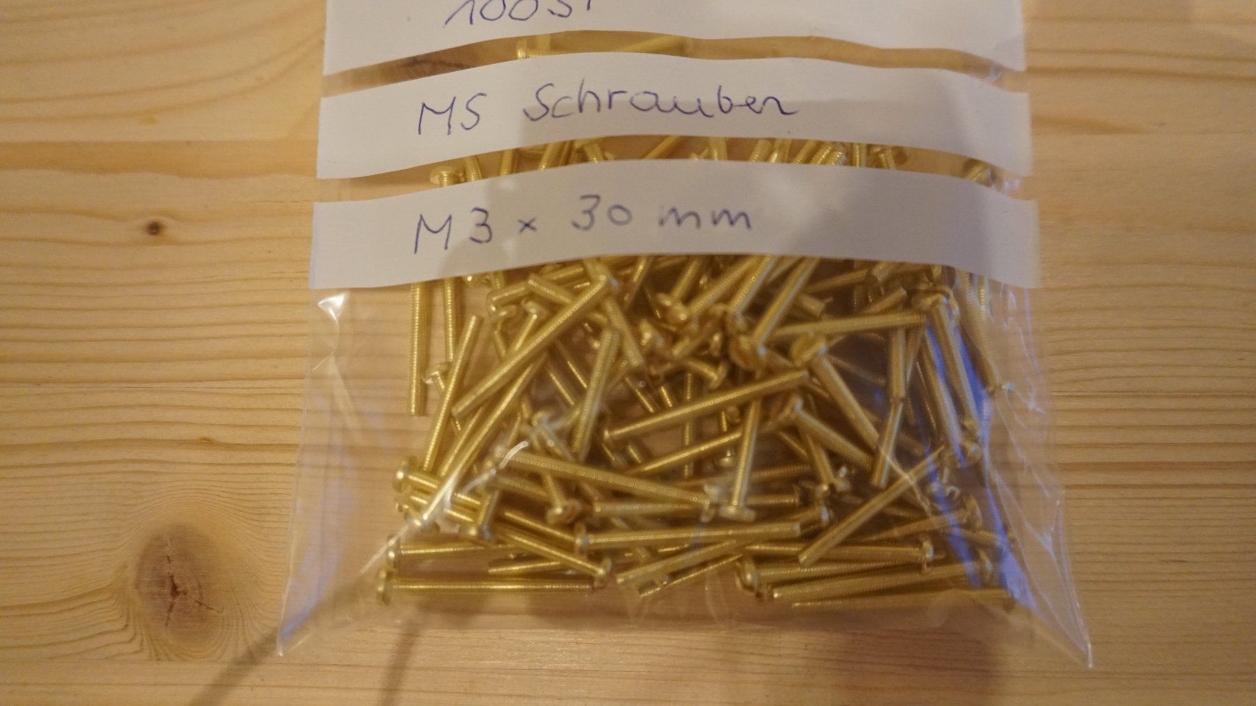 Modellini di ferrovie: Schrauben Messing M3x30mm – Nuovo e nell'imballaggio originale da Wangen an der Aare venduto da bru_bri 1