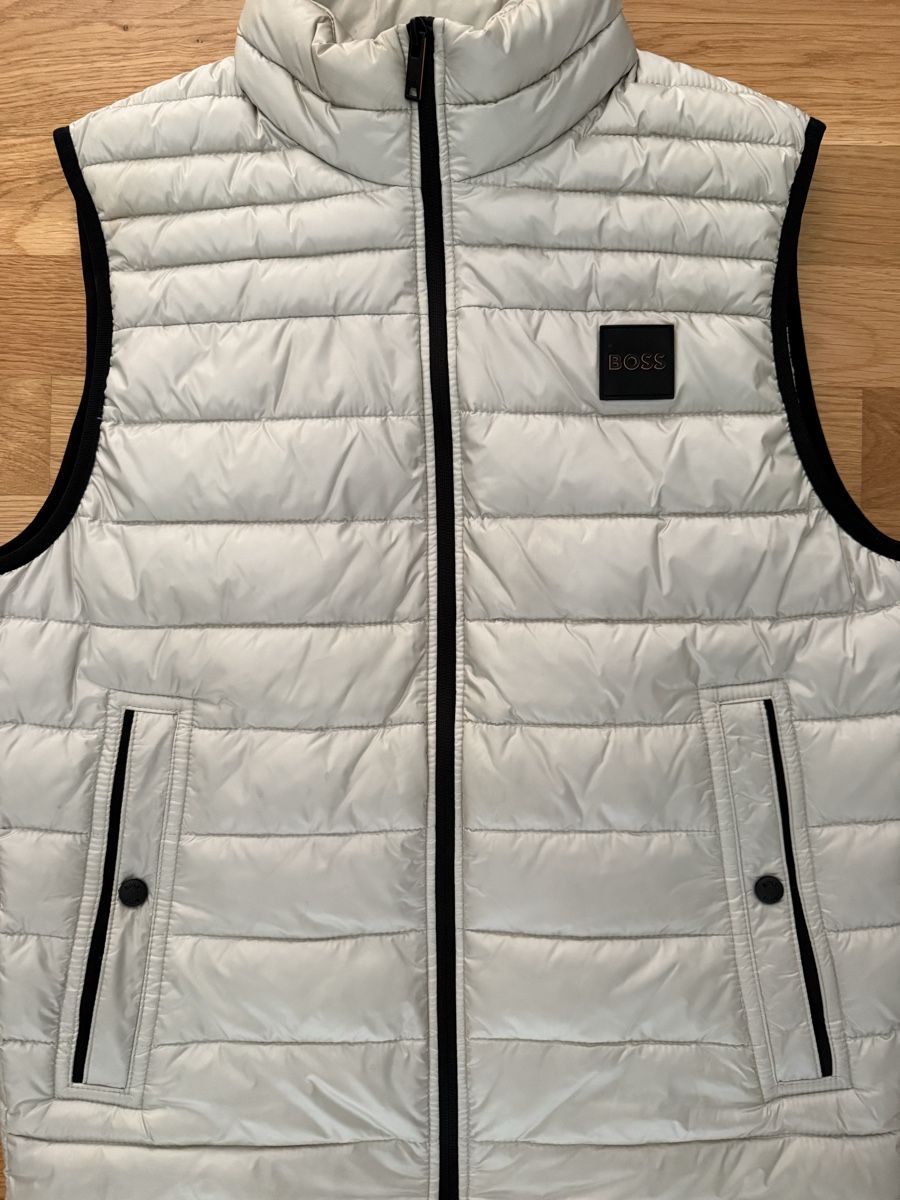 Hugo Boss Gilet & Giacche: BOSS Gilet SCHNÄPPLI – Usato da Recherswil venduto da Noname1 2
