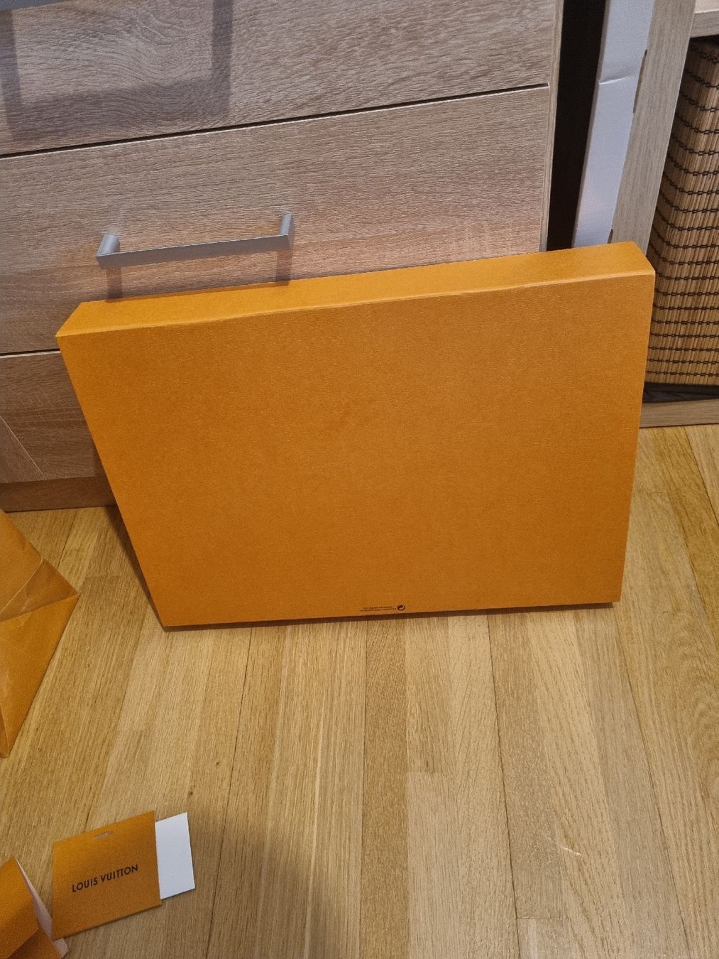 Louis Vuitton Sonstige Dekorationen & Accessoires: Louis Vuitton box set - Box + Bag + Card – Gebraucht aus Genève von dge_geneva 2