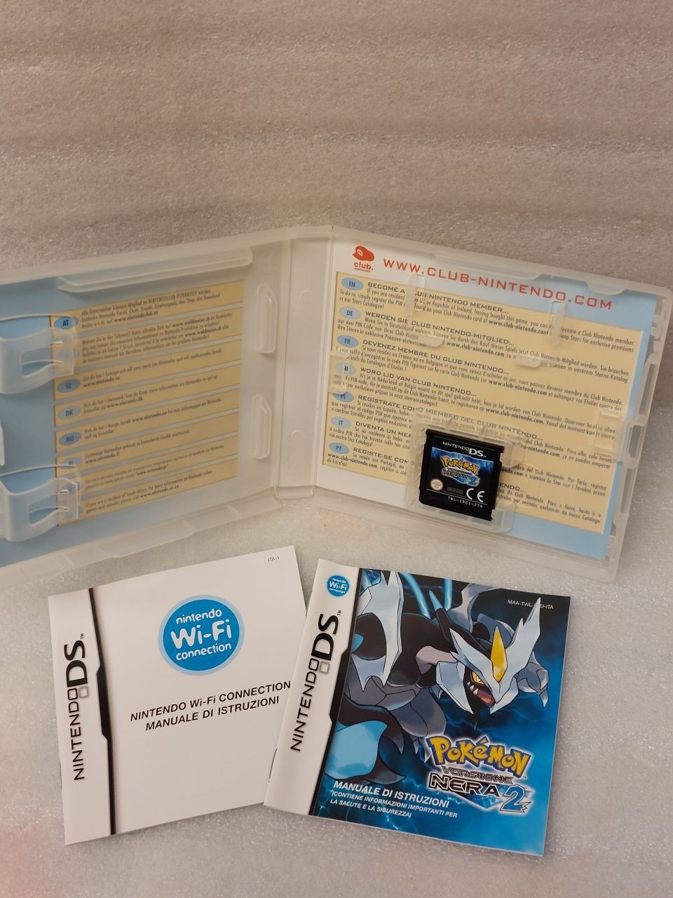 Nintendo Giochi: Pokémon Versione Nera 2 - Nintendo DS – Usato da Pambio Noranco venduto da Pol69 1