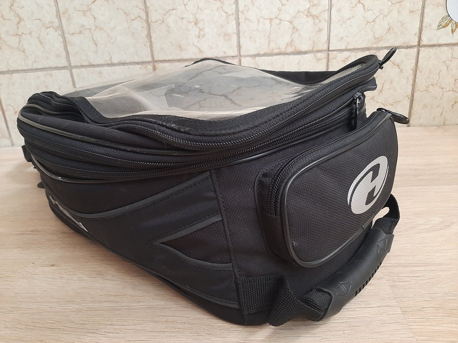 Held Sacs: HELD Sac de réservoir aimanté – D'occasion à Fribourg par metalhands 1